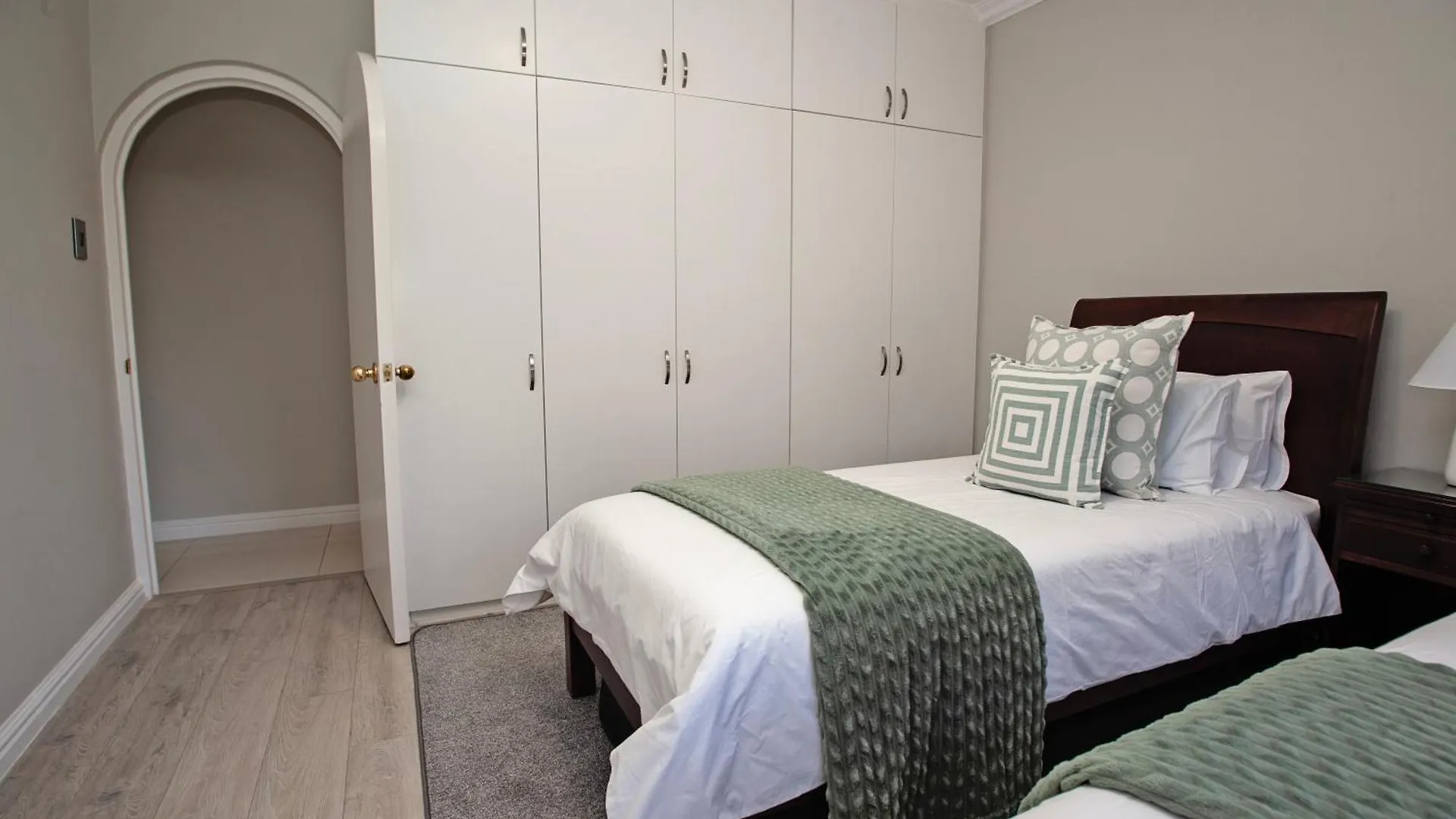 Malaga Constantia Apartment