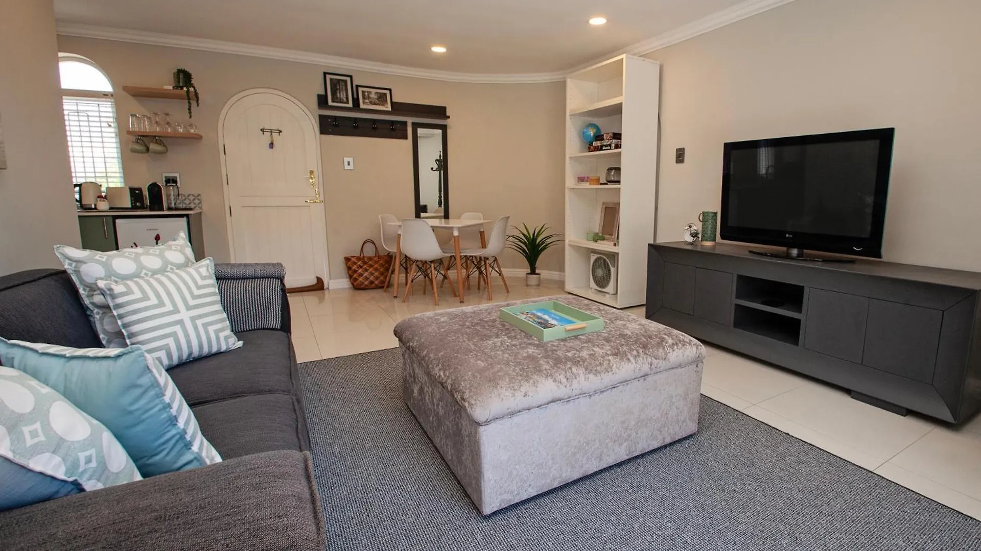 Malaga Constantia Apartment